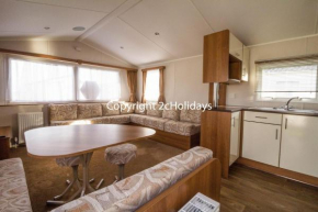 8 berth caravan for hire near Great Yarmouth at Broadland Sands ref 20268BS
